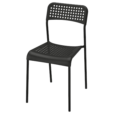 中采用的椅子,黑色